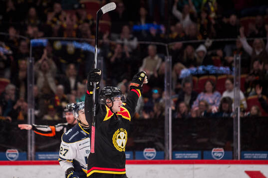 Brynäs Victor Söderström jublar