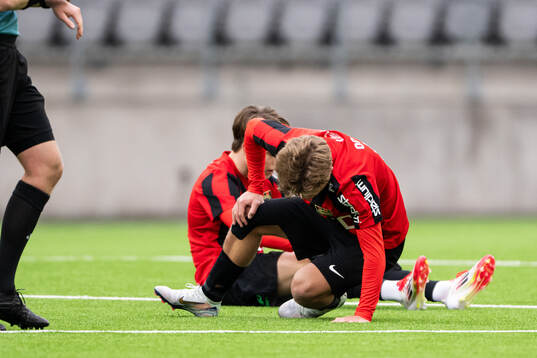 Brommapojkarnas Wilmer Odefalk deppar