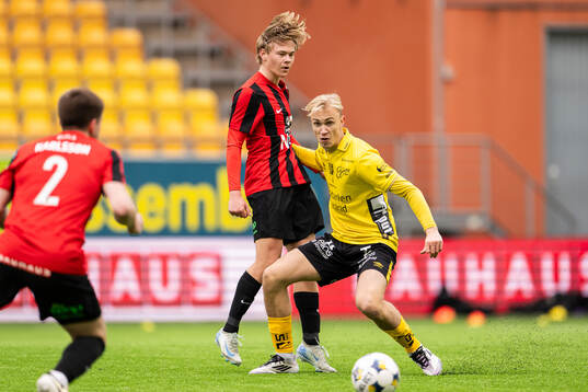 Brommapojkarnas Charlie Nildén och Elfsborgs Leo Östman