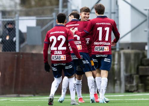 Örgrytes Daniel Paulson jublar