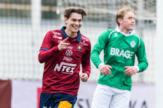 Örgrytes Noah Christoffersson jublar