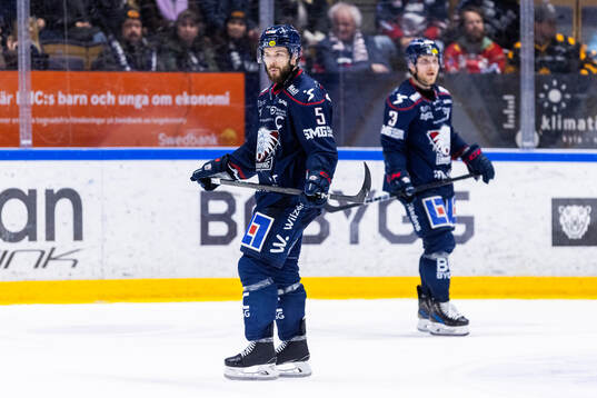 Linköpings Oscar Fantenberg deppar