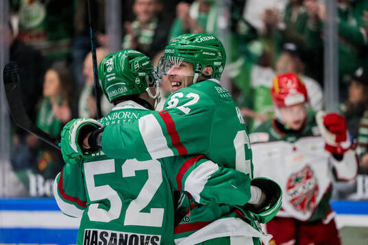 Rögles Felix Nilsson och Lubos Horky jublar