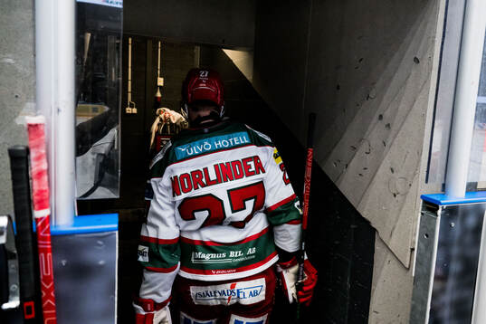 Modos Mattias Norlinder lämnar planen