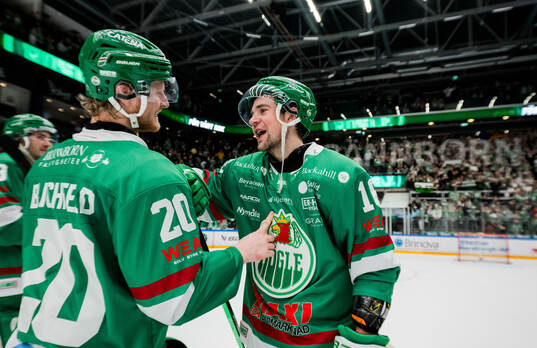 Rögles Joachim Blichfeld och Lukas Ekeståhl-Jonsson jublar