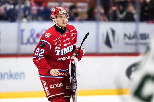 Timrås Anton Lundmark jublar
