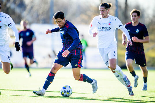 Östers Lukas Bergquist och Helsingborgs Ervin Gigovic