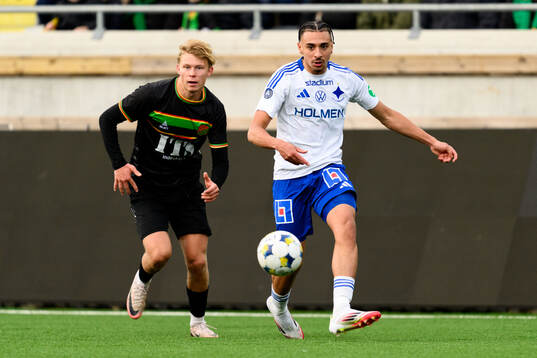 GAISs Rasmus Niklasson Petrovic och IFK Norrköpings Moutaz