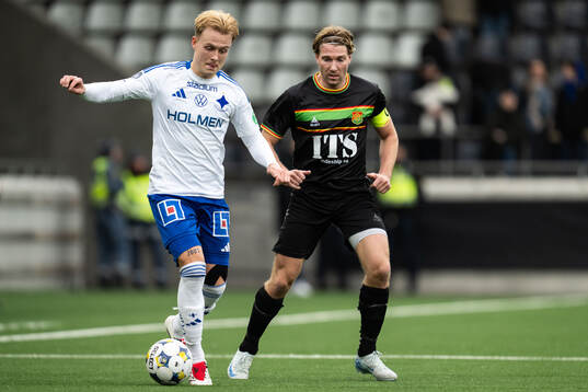 IFK Norrköpings Isak Andri Sigurgeirsson och GAIS August