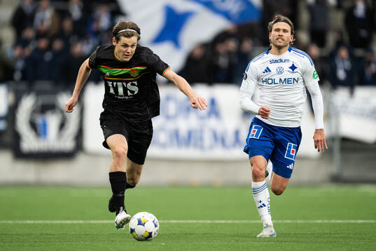 GAIS Axel Henriksson och IFK Norrköpings Arnor Traustason