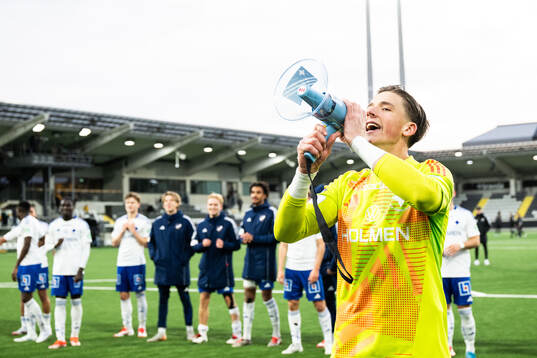 IFK Norrköpings målvakt David Andersson jublar