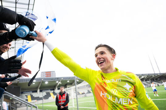 IFK Norrköpings målvakt David Andersson jublar