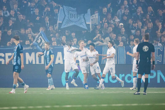IFK Göteborgs Imam Jagne jublar