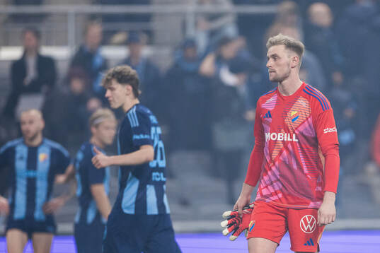 Djurgårdens målvakt Jacob Rinne deppar