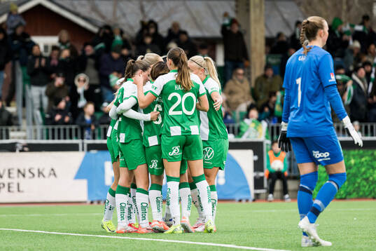 Hammarbys Ellen Wangerheim jublar