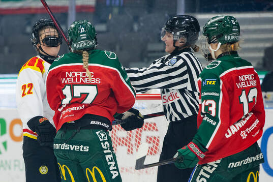 Frölundas Sofie Lundin och Brynäs Hanna Thuvik