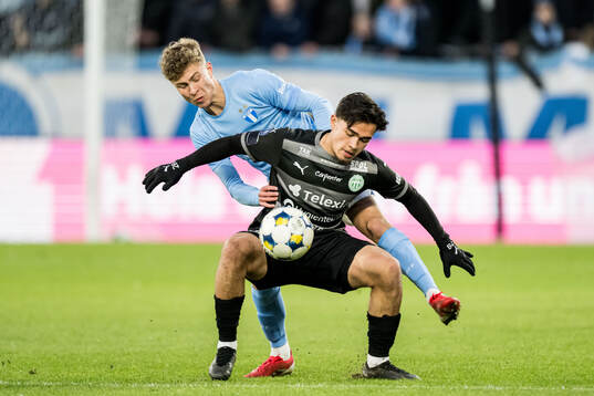 Malmö FFs Hugo Bolin och Västerås Alexander Thongla-Iad