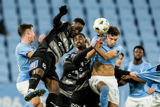 Västerås Frederic Nsabiyumva och Liiban Abadid mot Malmö