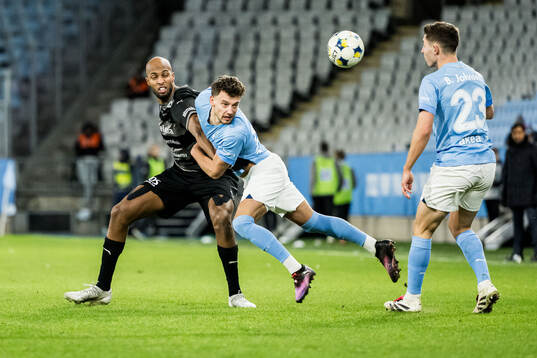 Västerås Jabir Abdihakim Ali och Malmö FFs Colin Rösler