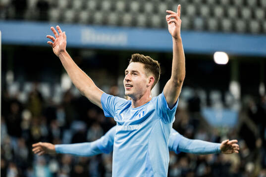 Malmö FFs Lasse Berg Johnsen jublar