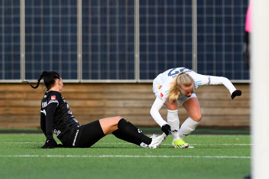 Djurgårdens Zara Jönsson har ont