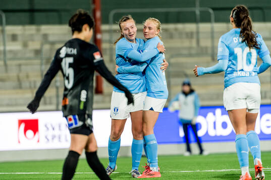 Malmö FFs Sara Kanutte Sørensen Fornes jublar med