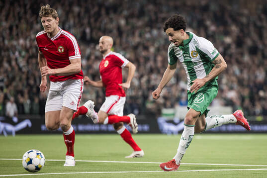 Kalmars Lars Sætra och Hammarbys Sebastian Tounekti