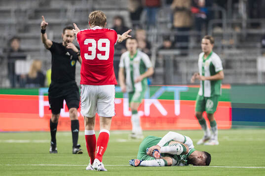 Kalmars Lars Sætra och Hammarbys Abdelrahman Boudah Saidi