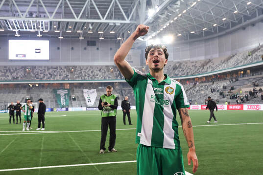 Hammarbys Sebastian Tounekti jublar