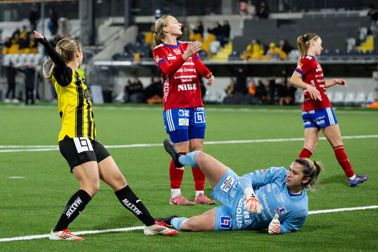 Häckens Novalie Jensen jublar