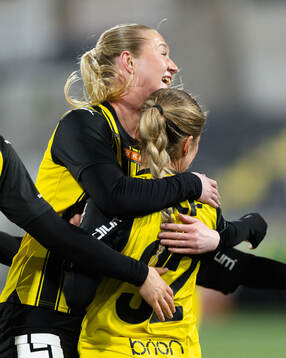 Häckens Novalie Jensen jublar