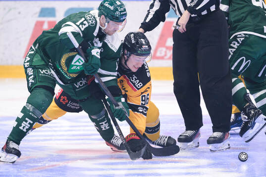 Färjestads Joel Kellman och Luleås Pontus Andreasson