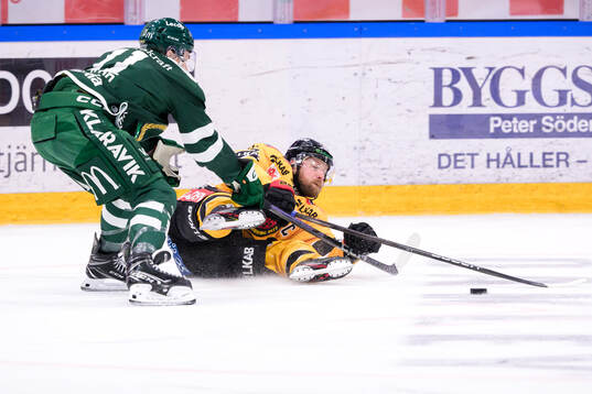 Färjestads Joakim Nygård och Luleås Linus Omark
