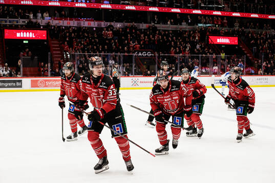 Örebros Glenn Gustafsson jublar