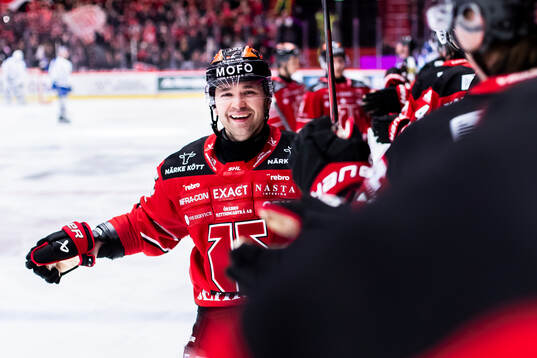 Örebros David Quenneville jublar vid 2-2