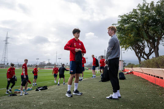 Max Bjurström och fysioterapeut Marcus Linnér