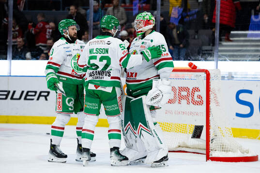 Rögles Michael Kapla, Felix Nilsson och målvakt Arvid