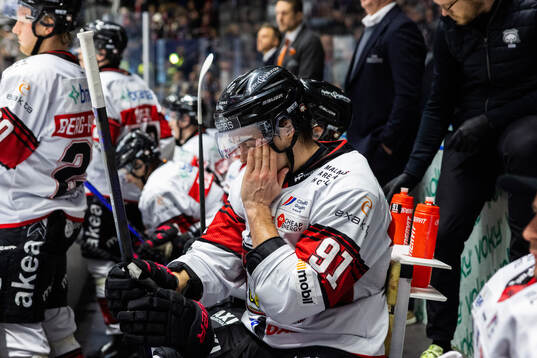 Malmö Redhawks Axel Sundberg deppar