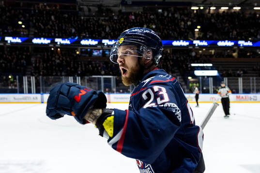Linköpings Robin Kovacs jublar