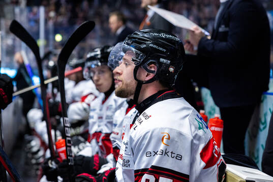 Malmö Redhawks Carl Persson deppar