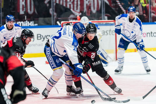 Leksands Lukas Vejdemo och Malmö Redhawks Thomas Berg
