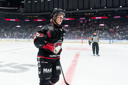 Malmö Redhawks Joona Ikonen jublar