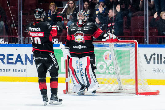 Malmö Redhawks William von Barnekow och målvakt Marek