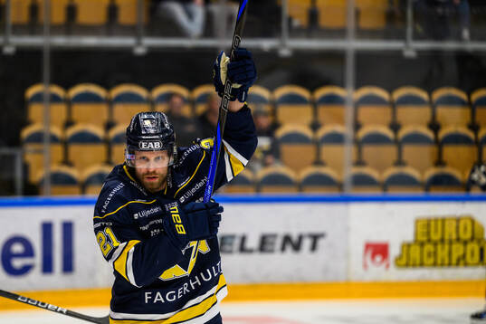 HV71s Mattias Tedenby