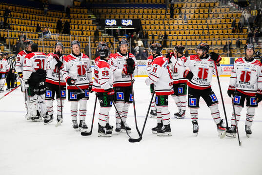 Örebros spelare jublar