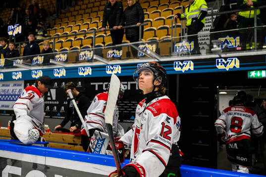 Örebros Noah Steen jublar