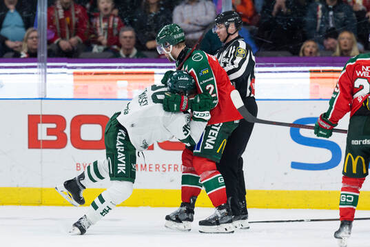 Färjestads David Tomasek, och Frölundas Christian Folin