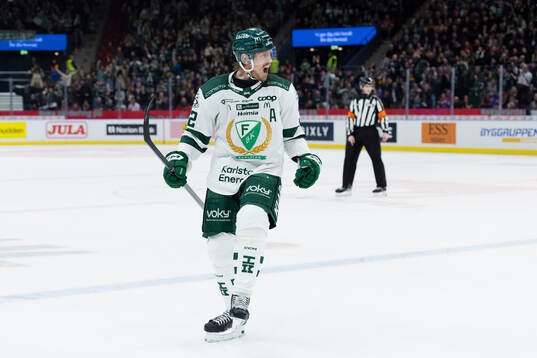 Färjestads Magnus Nygren jublar