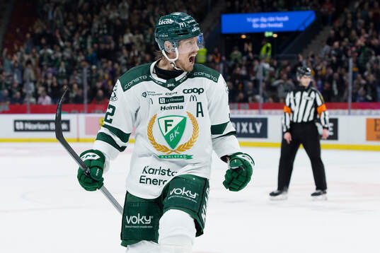 Färjestads Magnus Nygren jublar