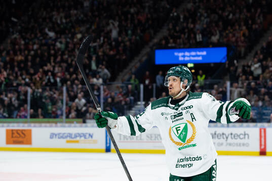 Färjestads Magnus Nygren jublar